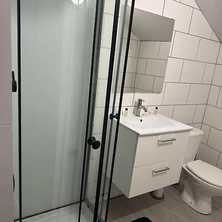 Charmant Appartement アパート